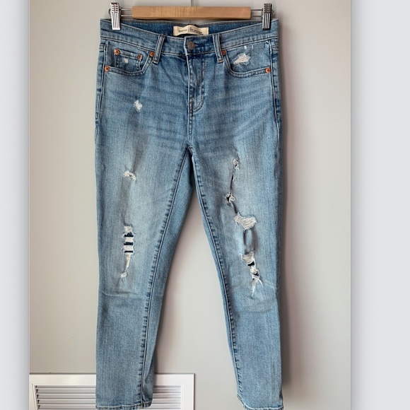 2/$40 Gap Best Girlfriend Jeans - Picture 1 of 8